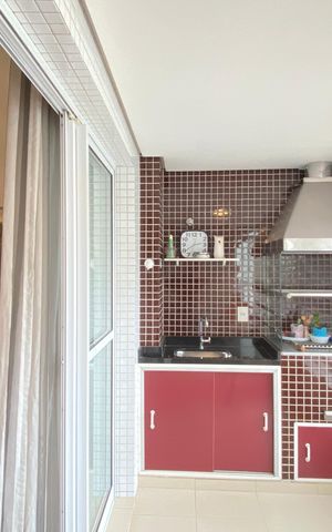 Apartamento à venda com 118m², 3 quartos e 3 vagas Apartamento à venda com 118m², 3 quartos e 3 vagasSala - Varanda