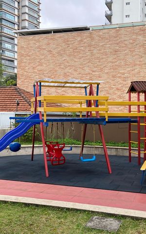 Apartamento à venda com 118m², 3 quartos e 3 vagas Apartamento à venda com 118m², 3 quartos e 3 vagasÁrea comum - Playground