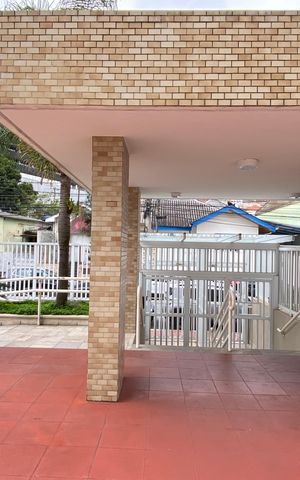 Apartamento à venda com 118m², 3 quartos e 3 vagas Apartamento à venda com 118m², 3 quartos e 3 vagasFachada e portaria