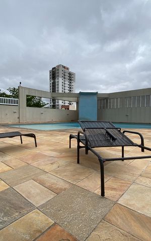 Apartamento à venda com 118m², 3 quartos e 3 vagas Apartamento à venda com 118m², 3 quartos e 3 vagasÁrea comum - Piscina