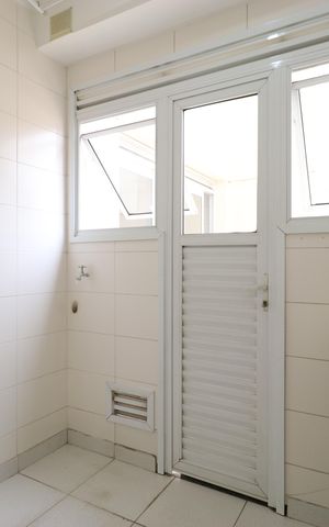 Apartamento à venda com 152m², 3 quartos e 3 vagasÁrea/banheiro de Serviço
