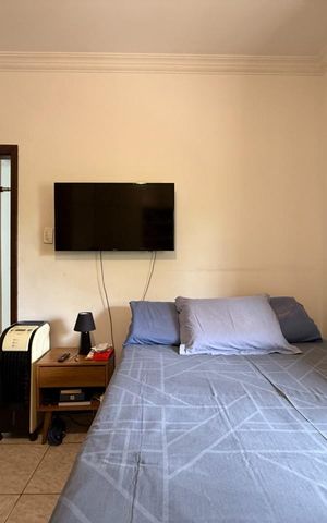 Casa à venda com 550m², 4 quartos e 8 vagas Casa à venda com 550m², 4 quartos e 8 vagasQuarto