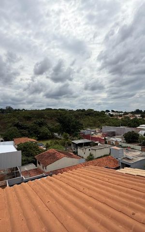 Casa à venda com 550m², 4 quartos e 8 vagas Casa à venda com 550m², 4 quartos e 8 vagasVista