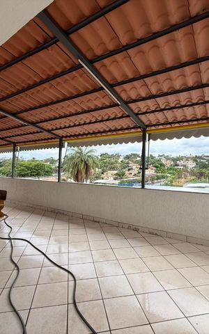 Casa à venda com 550m², 4 quartos e 8 vagas Casa à venda com 550m², 4 quartos e 8 vagasÁrea de Lazer