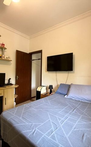 Casa à venda com 550m², 4 quartos e 8 vagas Casa à venda com 550m², 4 quartos e 8 vagasQuarto