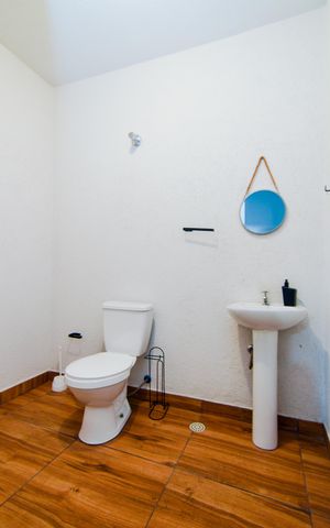 Casa para alugar com 130m², 2 quartos e 2 vagasLavabo