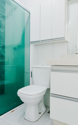 Casa para alugar com 130m², 2 quartos e 2 vagasBanheiro da Suíte