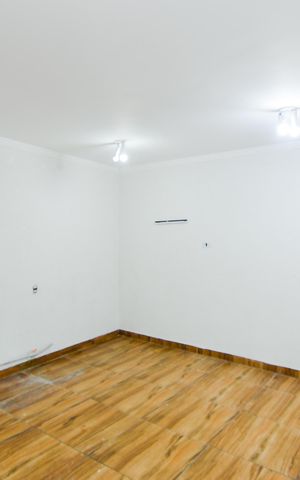 Casa para alugar com 130m², 2 quartos e 2 vagasÁrea de Serviço