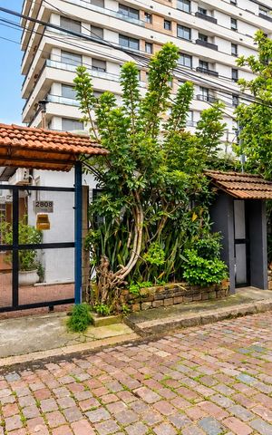 Casa de condomínio para alugar com 350m², 2 quartos e 1 vaga Casa de condomínio para alugar com 350m², 2 quartos e 1 vagaFachada
