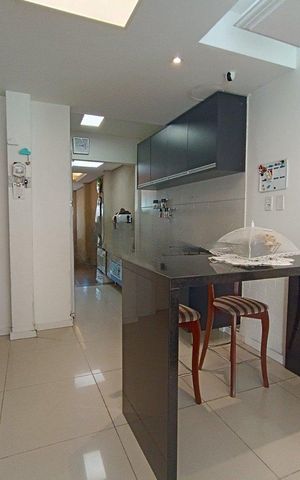 Casa à venda com 135m², 2 quartos e 2 vagas Casa à venda com 135m², 2 quartos e 2 vagasSala