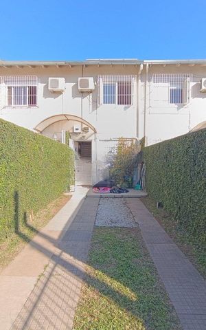 Casa à venda com 135m², 2 quartos e 2 vagas Casa à venda com 135m², 2 quartos e 2 vagasQuintal