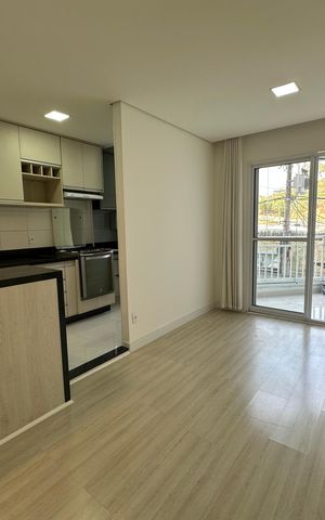 Apartamento para alugar com 55m², 2 quartos e 2 vagas Apartamento para alugar com 55m², 2 quartos e 2 vagasSala