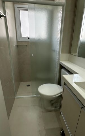 Apartamento para alugar com 55m², 2 quartos e 2 vagas Apartamento para alugar com 55m², 2 quartos e 2 vagasBanheiro da Suíte