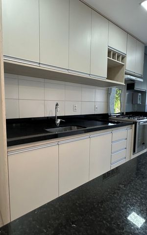 Apartamento para alugar com 55m², 2 quartos e 2 vagas Apartamento para alugar com 55m², 2 quartos e 2 vagasCozinha