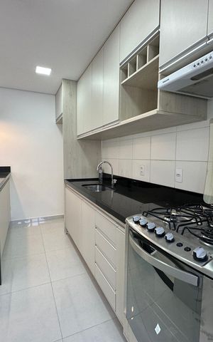 Apartamento para alugar com 55m², 2 quartos e 2 vagas Apartamento para alugar com 55m², 2 quartos e 2 vagasCozinha