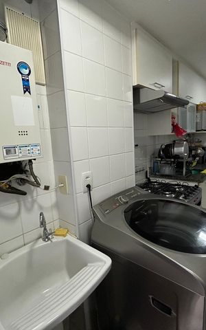 Apartamento à venda com 64m², 2 quartos e 1 vagaÁrea de Serviço