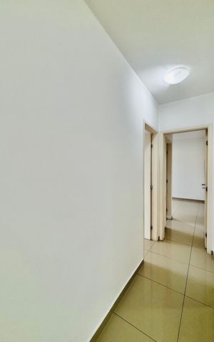 Apartamento para alugar com 65m², 2 quartos e 1 vaga Apartamento para alugar com 65m², 2 quartos e 1 vagaCorredor dos quartos/ banheiros