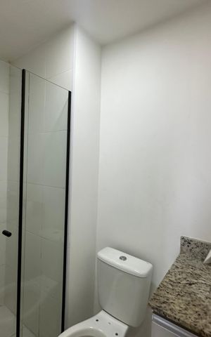 Apartamento à venda com 60m², 2 quartos e 1 vaga Apartamento à venda com 60m², 2 quartos e 1 vagaBanheiro