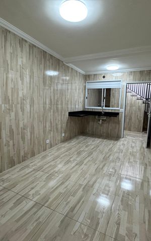 Casa para alugar com 500m², 2 quartos e 3 vagas Casa para alugar com 500m², 2 quartos e 3 vagasCozinha