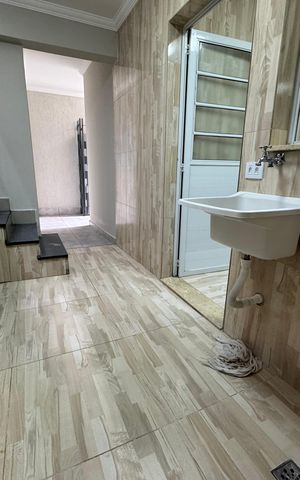 Casa para alugar com 500m², 2 quartos e 3 vagas Casa para alugar com 500m², 2 quartos e 3 vagasÁrea de Serviço