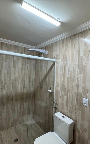 Casa para alugar com 500m², 2 quartos e 3 vagas Casa para alugar com 500m², 2 quartos e 3 vagasBanheiro da Suíte
