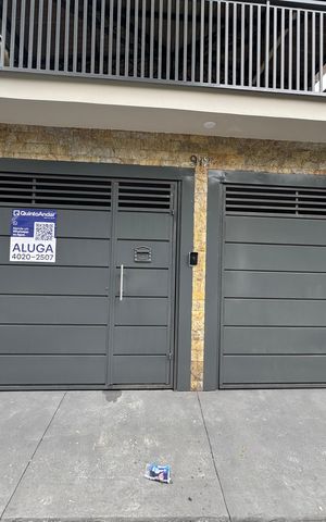 Casa para alugar com 500m², 2 quartos e 3 vagas Casa para alugar com 500m², 2 quartos e 3 vagasFachada com PLACA GRANDE