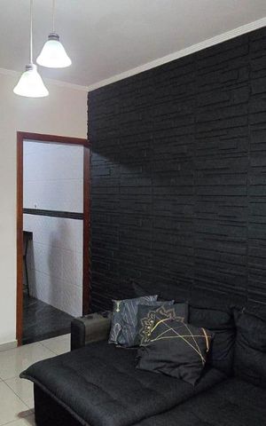 Casa à venda com 125m², 2 quartos e 2 vagas Casa à venda com 125m², 2 quartos e 2 vagasSala