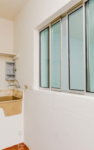 Casa para alugar com 76m², 2 quartos e 1 vagaÁrea de Serviço
