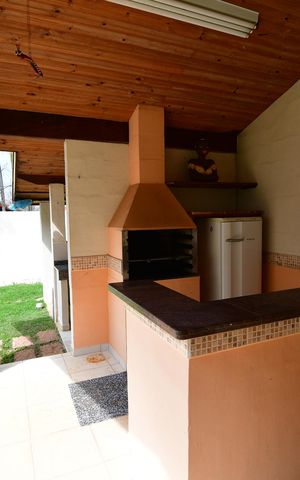 Casa de condomínio à venda com 240m², 4 quartos e 2 vagasVaranda gourmet