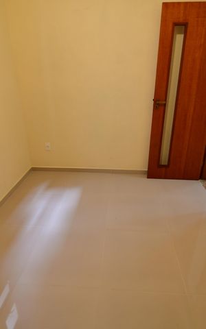 Casa de condomínio à venda com 240m², 4 quartos e 2 vagasEscritório