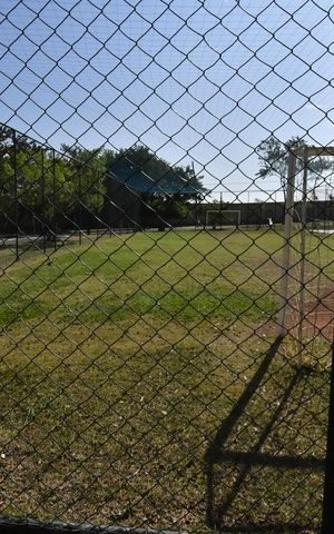Casa de condomínio à venda com 240m², 4 quartos e 2 vagasCampo de Futebol