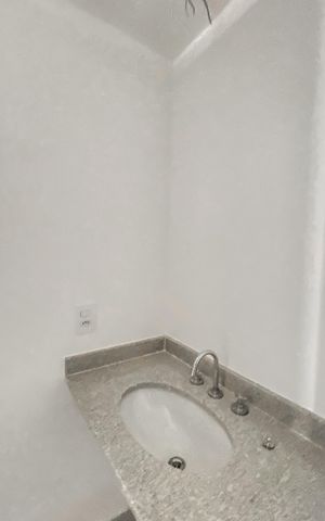 Apartamento à venda com 29m², 1 quarto e sem vagaBanheiro 