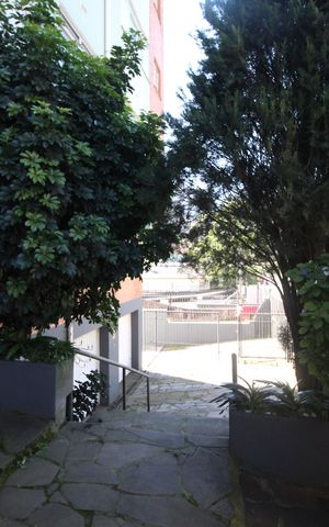Apartamento para alugar com 71m², 3 quartos e sem vagaÁrea comum