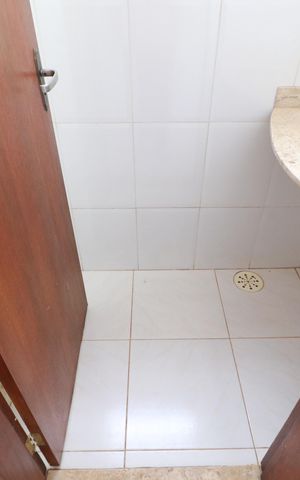 Casa para alugar com 300m², 5 quartos e 5 vagasBanheiro 1