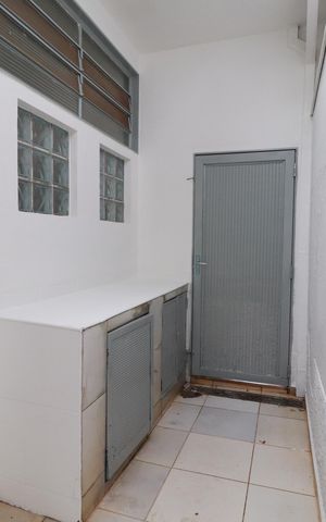 Casa para alugar com 300m², 5 quartos e 5 vagasÁrea de serviço 