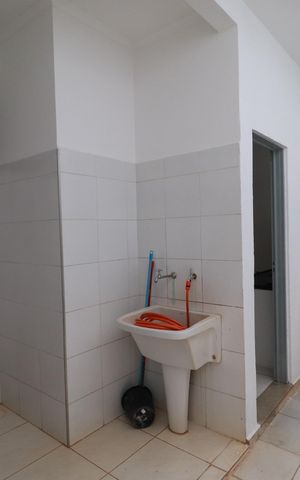 Casa para alugar com 300m², 5 quartos e 5 vagasÁrea de serviço 