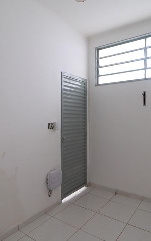 Casa para alugar com 300m², 5 quartos e 5 vagasSuite 