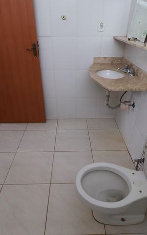 Casa para alugar com 300m², 5 quartos e 5 vagasBanheiro suite 2
