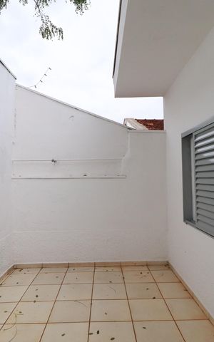 Casa para alugar com 300m², 5 quartos e 5 vagasQuintal 
