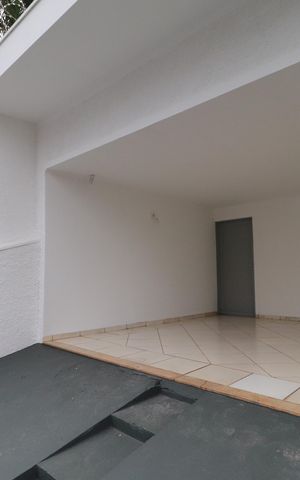 Casa para alugar com 300m², 5 quartos e 5 vagasQuintal