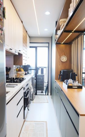 Apartamento à venda com 69m², 2 quartos e 2 vagasCozinha e Área de Serviço