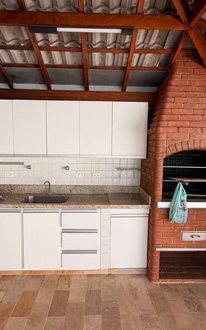 Casa de condomínio para alugar com 221m², 3 quartos e 2 vagas Casa de condomínio para alugar com 221m², 3 quartos e 2 vagasChurrasqueira