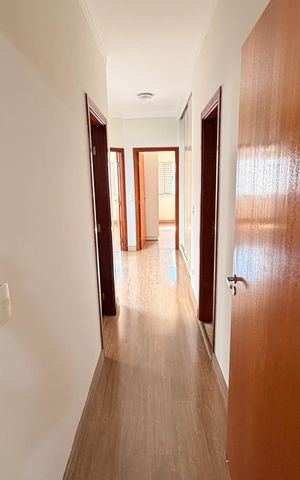 Casa de condomínio para alugar com 221m², 3 quartos e 2 vagas Casa de condomínio para alugar com 221m², 3 quartos e 2 vagasCorredor quartos