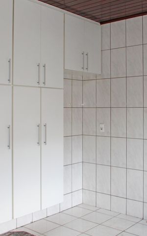 Casa de condomínio para alugar com 1033m², 4 quartos e 6 vagasCozinha