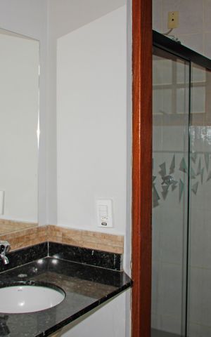 Casa de condomínio para alugar com 1033m², 4 quartos e 6 vagasBanheiro Piscina