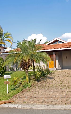 Casa de condomínio para alugar com 1033m², 4 quartos e 6 vagasFachada