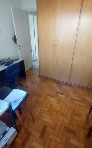 Casa à venda com 341m², 5 quartos e 3 vagas Casa à venda com 341m², 5 quartos e 3 vagasquarto 4