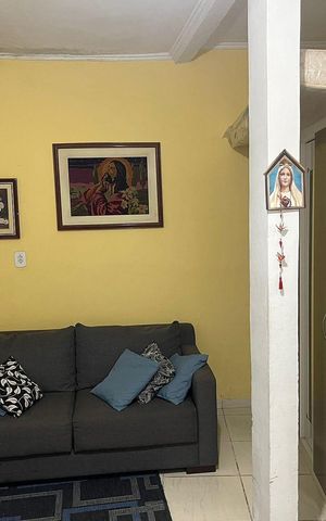 Casa à venda com 100m², 4 quartos e 2 vagas Casa à venda com 100m², 4 quartos e 2 vagasQuarto 1