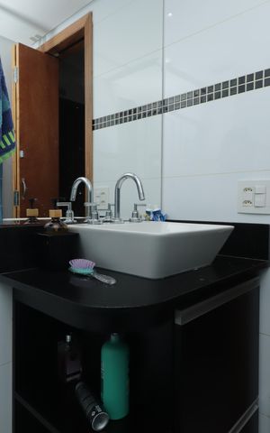 Apartamento à venda com 67m², 2 quartos e 1 vagaBanheiro Social