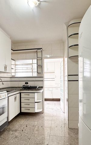 Apartamento para alugar com 79m², 2 quartos e 1 vagaCozinha